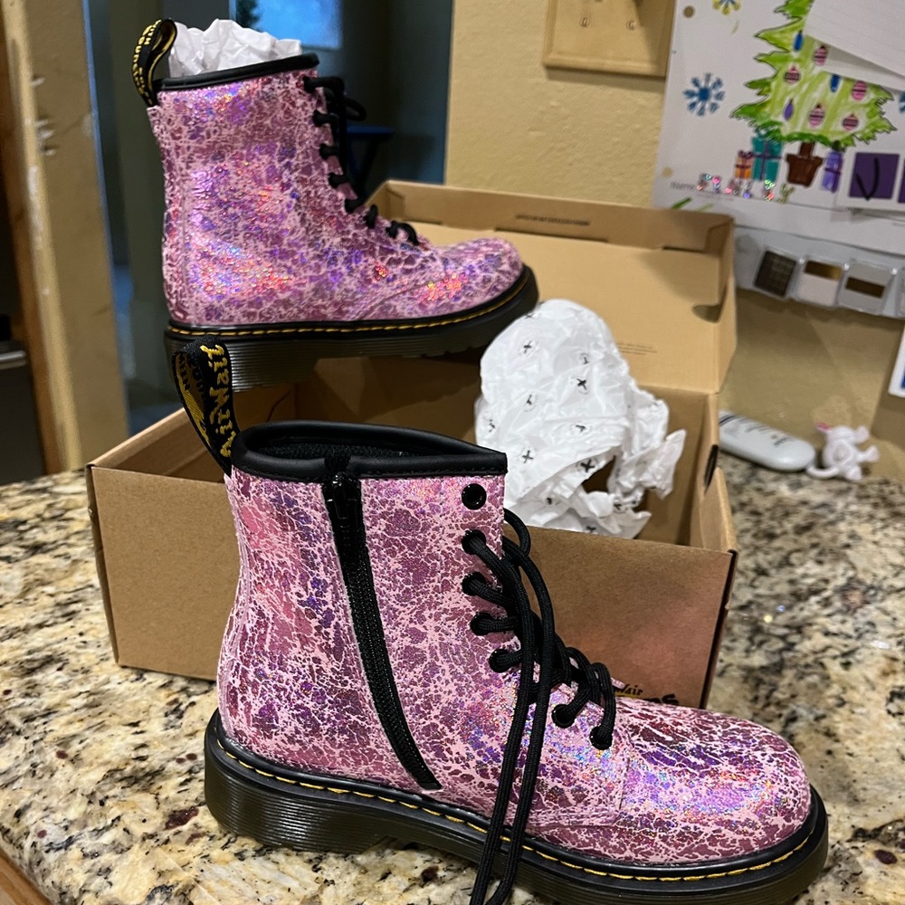 Dr. Martens Pink youth disco crinkle boots SZ1